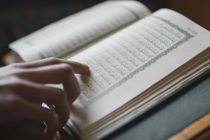 3 Adab Menuntut Ilmu, Penting Namun Sering Diabaikan