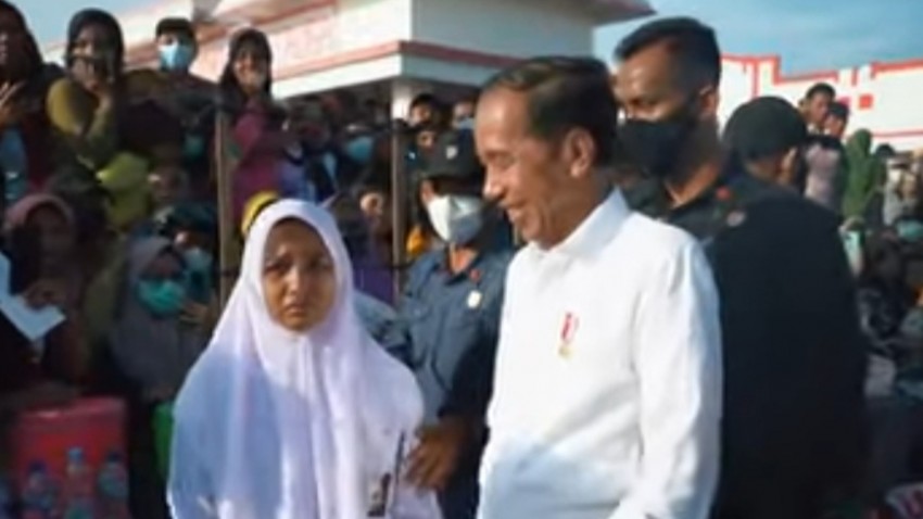 Viral Siswi SMA Marah-Marah ke Jokowi karena HP Rusak