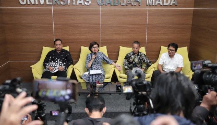 Rektor UGM Jelaskan Keaslian Ijazah Presiden Jokowi