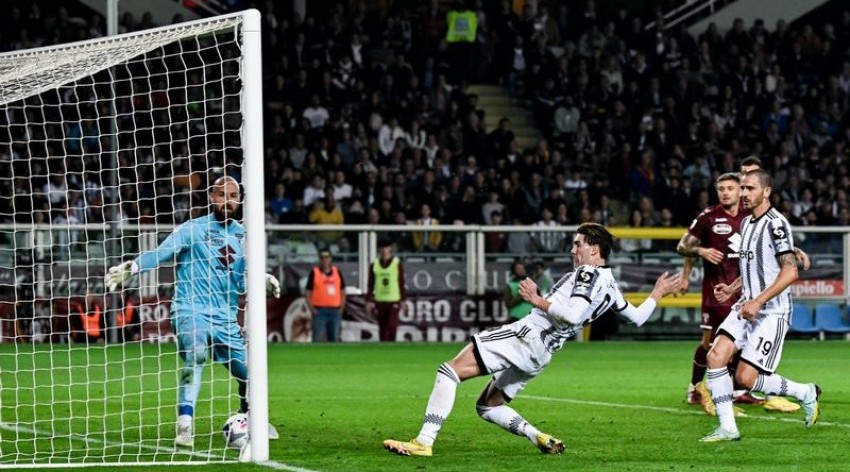 Gol Tunggal Vlahovic Bawa Juventus Kalahkan Torino 1-0