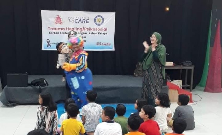 Relawan Indonesia Care Cs Gelar Trauma Healing di Bogor