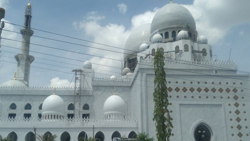 Pembangunan Masjid Sheikh Al Zayed Tak Akan Gusur Rumah Warga