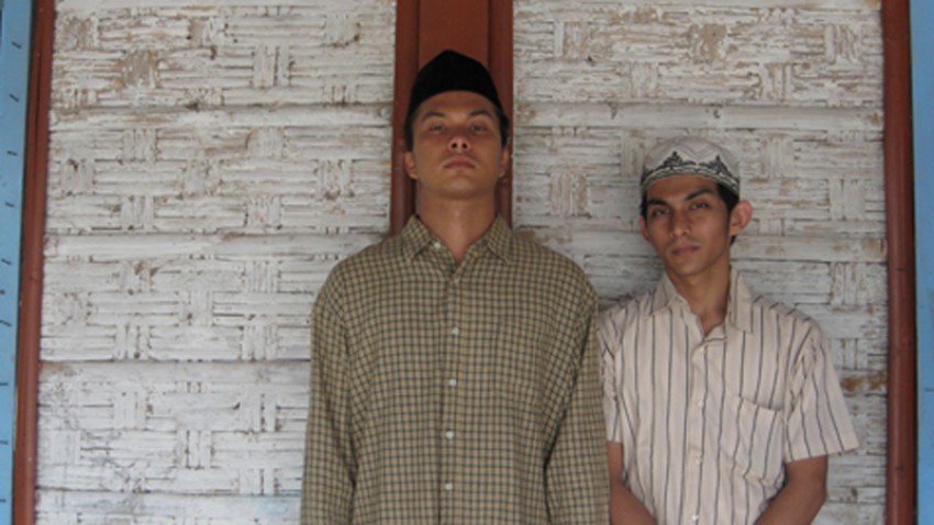 Gaya Fesyen Lima Aktor Saat Berperan sebagai Santri