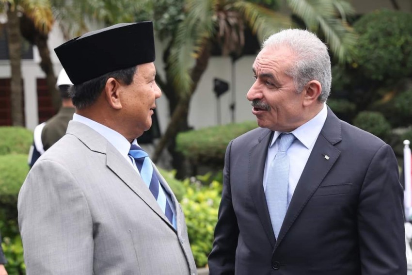 Prabowo Beri Beasiswa untuk Anak-anak Palestina Kuliah di Unhan
