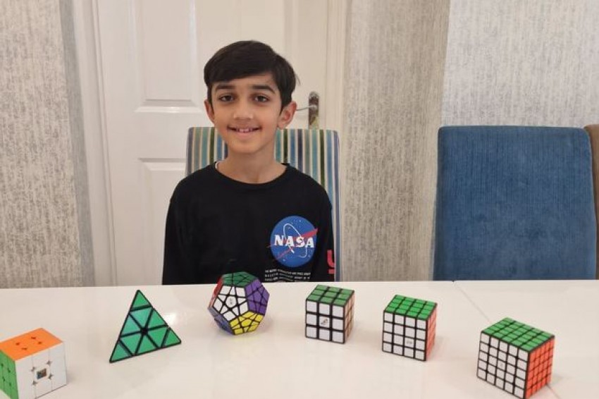 Super Jenius! Tes IQ Bocah Muslim Ini Kalahkan Einsten dan Hawking