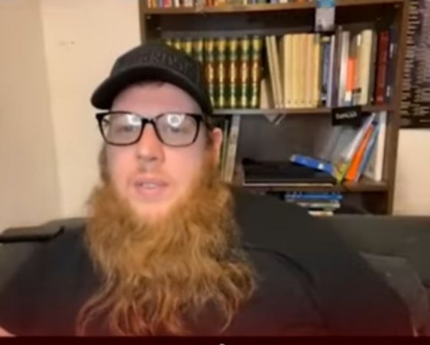 Anggap Islam sebagai Alien, Chris Skellorn Kini jadi Mualaf