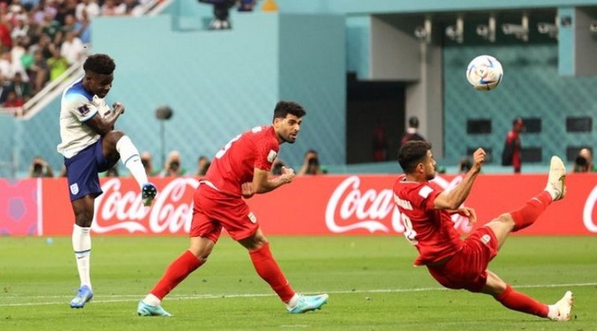Harry Kane Full Senyum, Timnas Inggris Permalukan Iran dengan Skor Telak