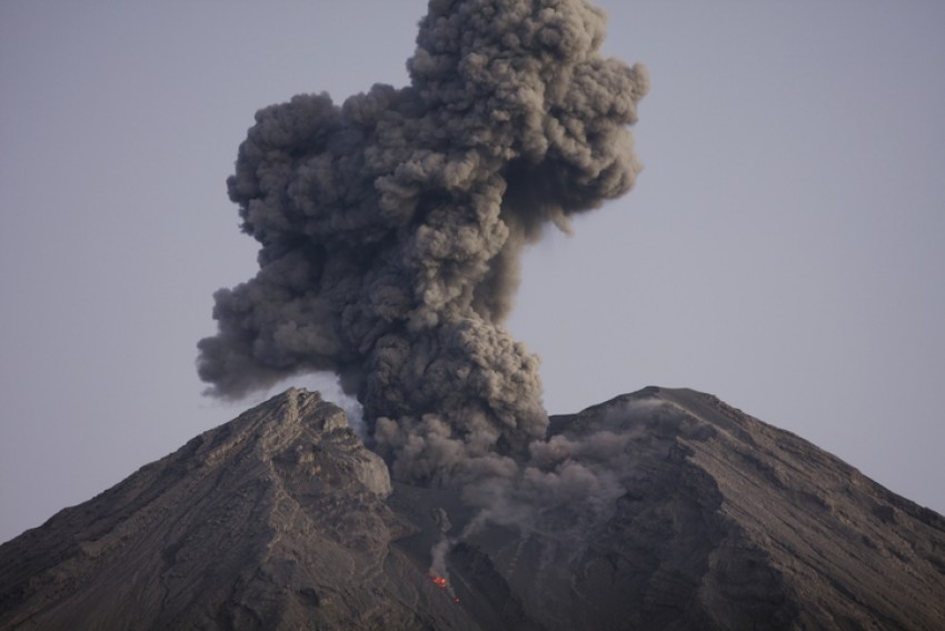 BNPB dan BMKG Tepis Kabar Erupsi Semeru Picu Tsunami di Jepang
