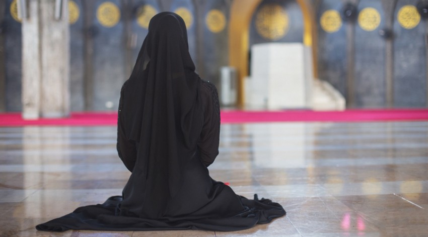 Tren Mukena 2023: Transformasi Motif hingga Bentuk Kating