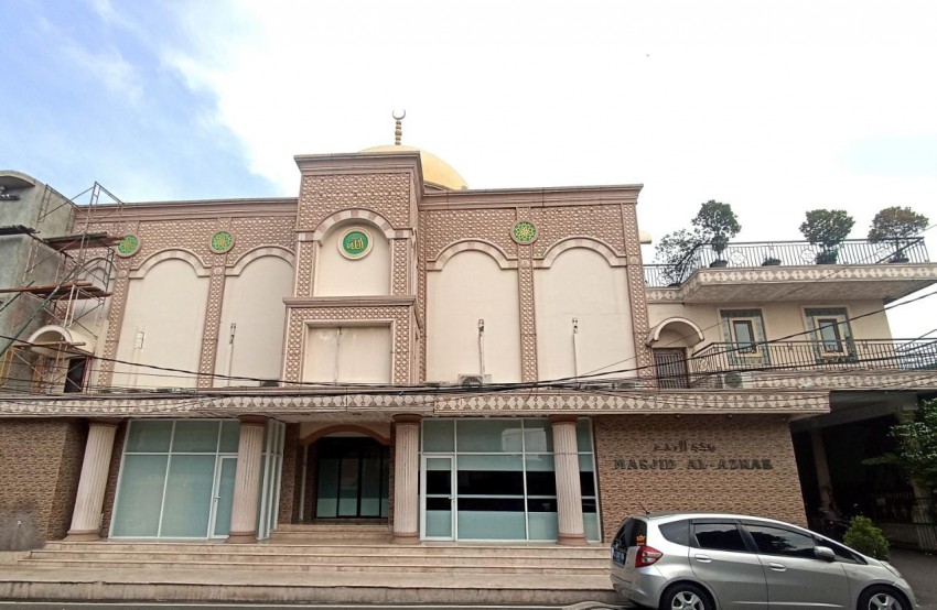 Menilik Masjid Al-Azhar Cempaka Putih, Mewahnya Bikin Khusyuk