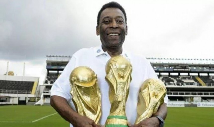 Pele, Sang Legenda Sepak Bola Brasil Meninggal Dunia