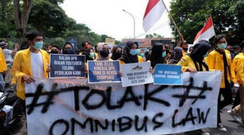 Legislator: Perppu Ciptaker Akal-akalan Pemerintah Telikung Putusan MK