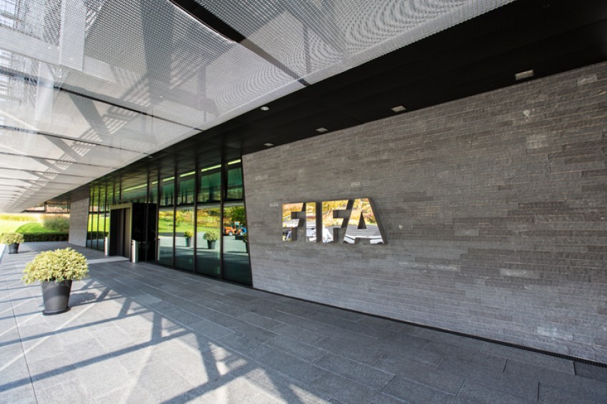 FIFA Tunjuk Wasit Perempuan Pertama dari Arab Saudi