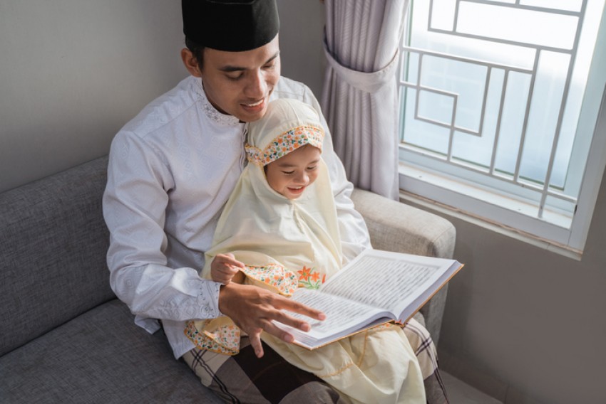 Jaga Buah Hati dari Api Neraka dengan Pendidikan Terbaik