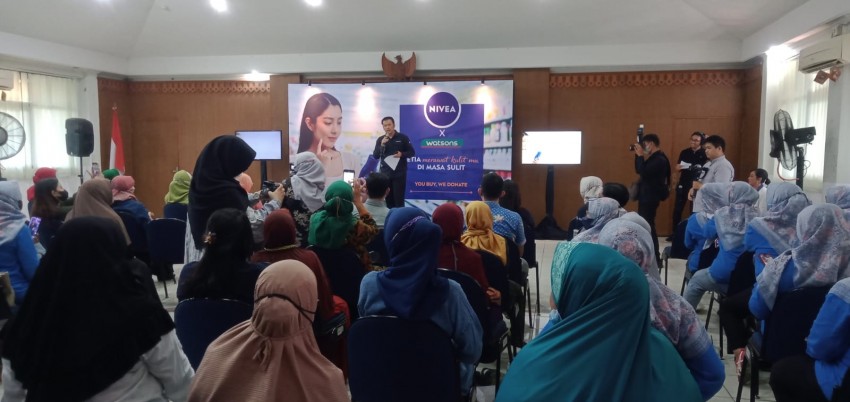 Program Perempuan Tangguh Indonesia: Bantu IRT Bangkit di Masa Sulit