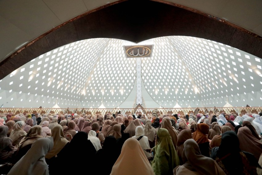 Masjid Raya Al Jabbar Buka Pendaftaran Kajian Lewat Aplikasi Sapawarga