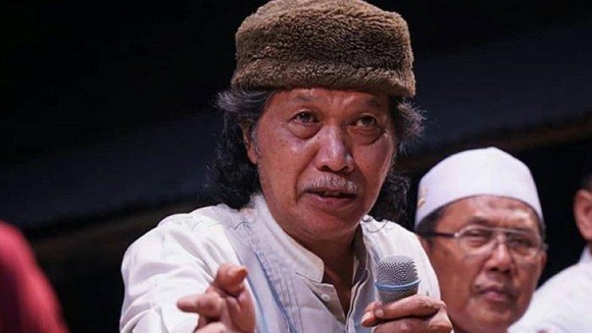 Cak Nun Minta Maaf, Imbau Jamaah Maiyah Bijaksana Berbicara