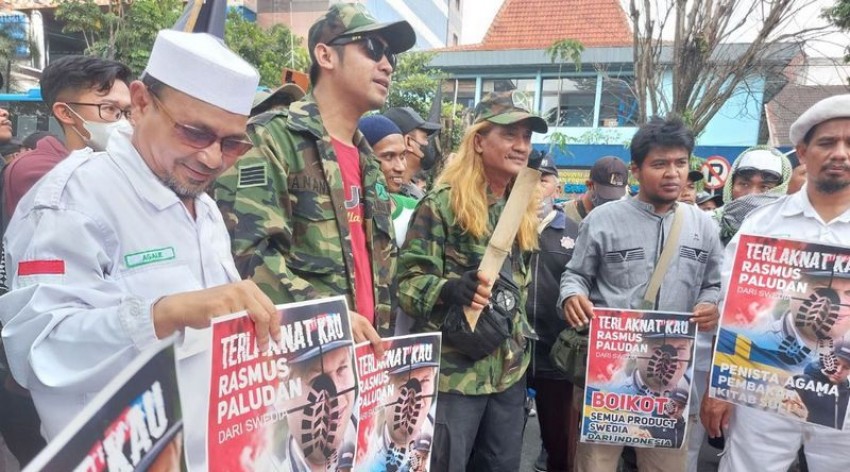 Umat Islam Solo Gelar Unjuk Rasa Terkait Pembakaran Al-Qur'an oleh Rasmus Paludan