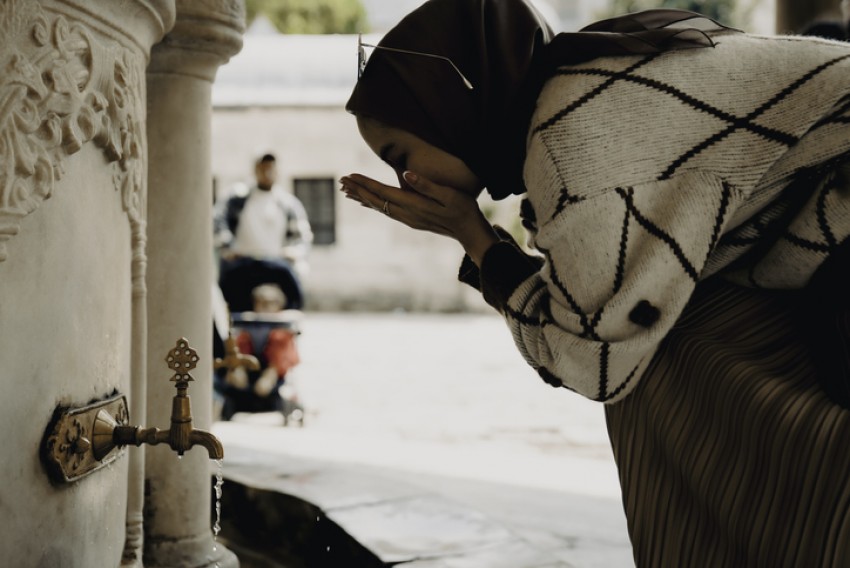 4 Kebiasaan Umat Muslim Ini Bisa Pancarkan Kecantikan Alami