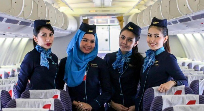 5 Maskapai Dalam Negeri yang Bolehkan Pramugari Berjilbab
