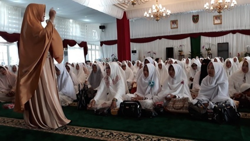 Nggak Cuma Ngaji, Ini 5 Kontribusi Ibu-Ibu Majelis Taklim Bagi Indonesia