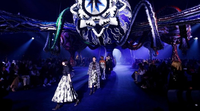 Enam Jenama Indonesia Raup Rp4,61 Miliar di Paris Fashion Week 2023