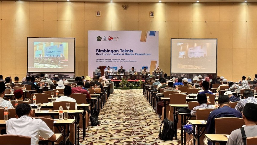 329 Pesantren Ikuti Bimtek Inkubasi Bisnis