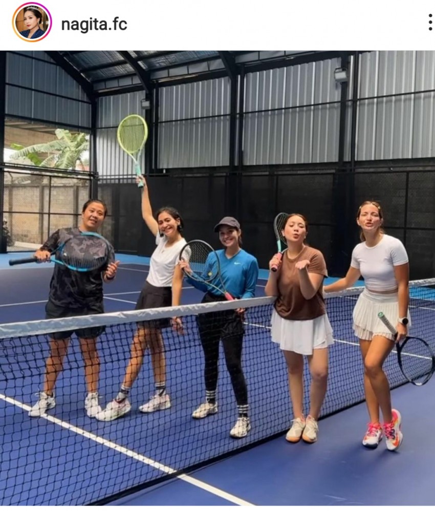 Artis Artis Kecanduan Olahraga Tenis