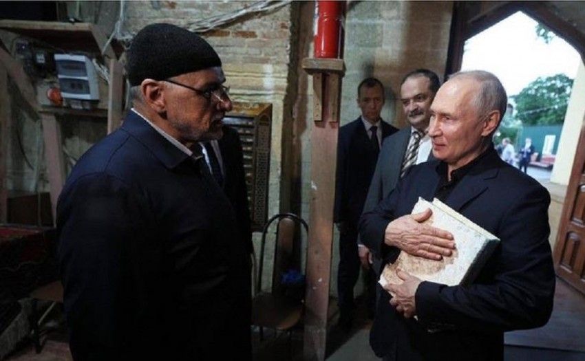 Ramah Muslim, Putin Kecam Pembakaran Qur'an dan Adopsi Sistem Keuangan Islam