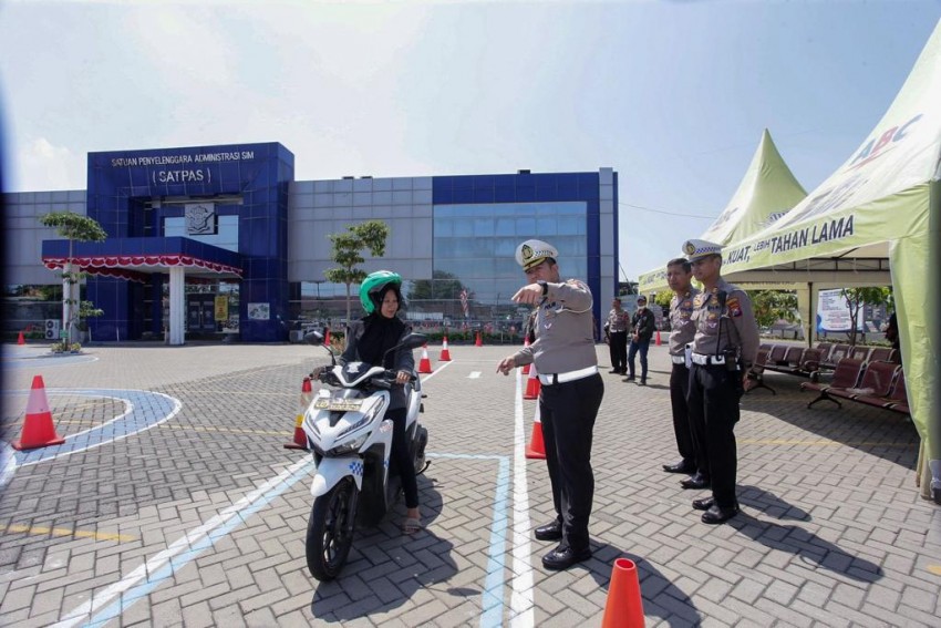 Materi Uji Praktik SIM Formasi Angka 8 Dihapud di Surabaya