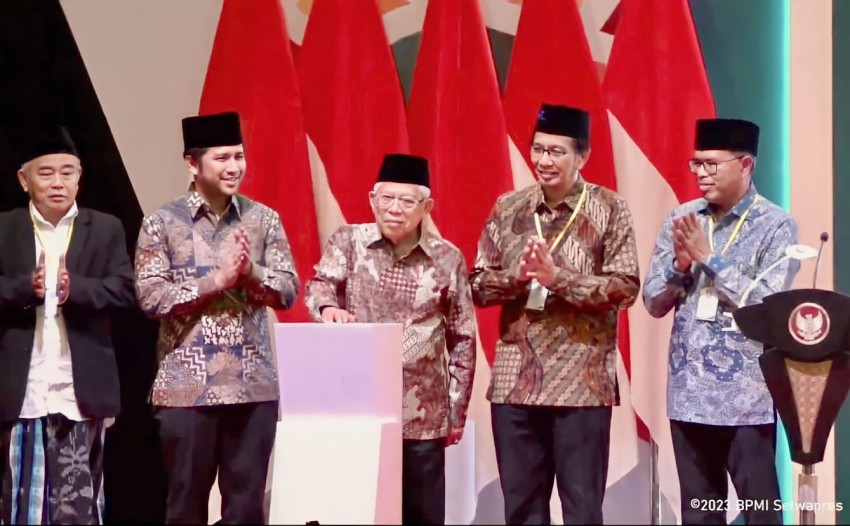 Wapres Maruf Amin Resmikan Zona Kuliner Halal, Aman dan Sehat ITS