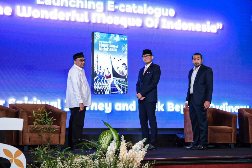 Menparekraf Luncurkan Katalog Masjid Destinasi Wisata Religi