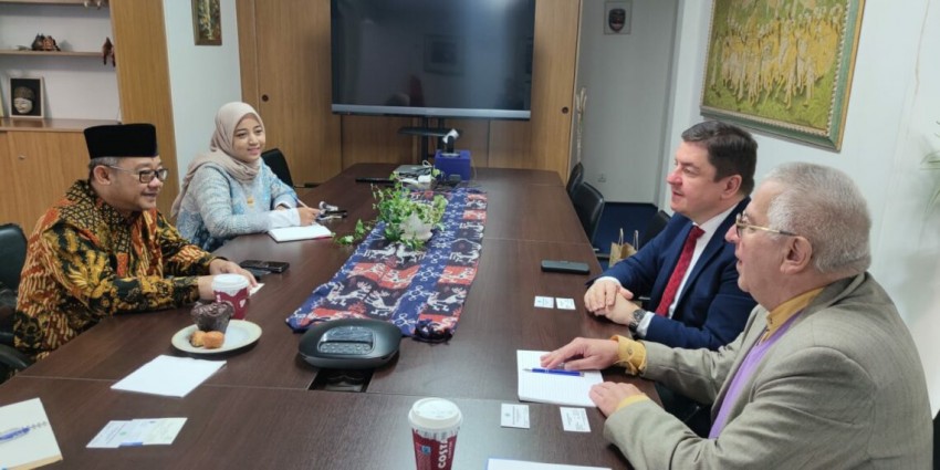 Aktifitas Kaum Muslim di Polandia, Abdul Mu'ti: Mirip Muhammadiyah