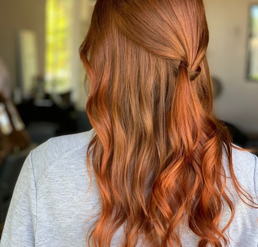 Lagi Tren Warna Rambut Pumpkin Spice Latte, Begini Cara Merawatnya