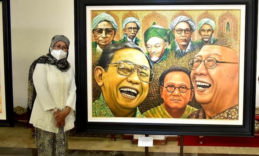 Hari Santri 2023, Pelukis Nabila Dewi Gayatri Pameran Tunggal Drawing 'Owah Gingsir'