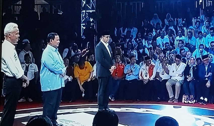 Janji Ganjar di Debat Capres, Internet Gratis Hingga Berantas Korupsi