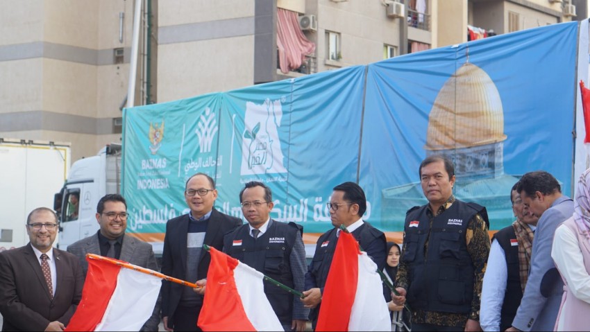 Kemenag dan Baznas Lepas 10 Truk Bantuan Kemanusiaan untuk Palestina