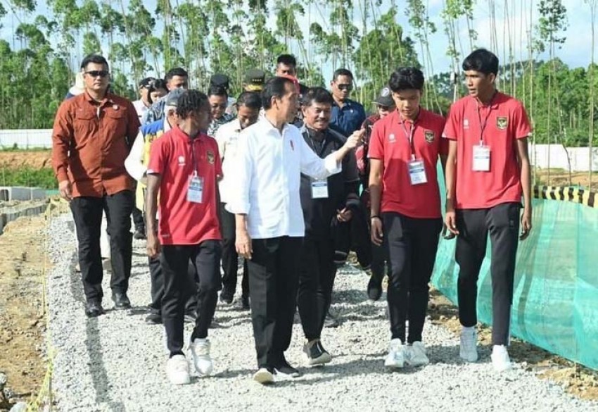 Presiden Tinjau Pusat Pelatihan PSSI di IKN: Mei Selesai, Juni Dipakai