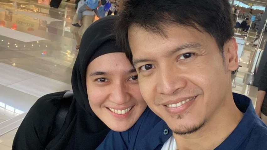 Belum Diberi Momongan, Dhini Aminarti dan Dimas Seto Fokus Jadi Ortu Asuh Puluhan Santri