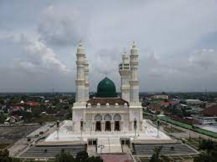 Kebanggaan Muslim Karanganyar, Masjid Agung Madaniyah Terinspirasi Masjid Nabawi