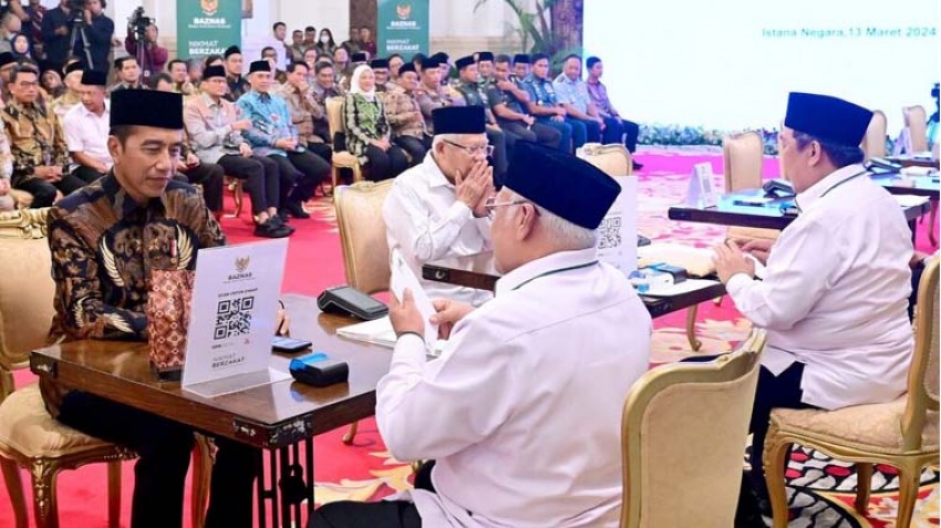 Serahkan Zakat ke Baznas, Jokowi Harap Disalurkan Tepat Sasaran