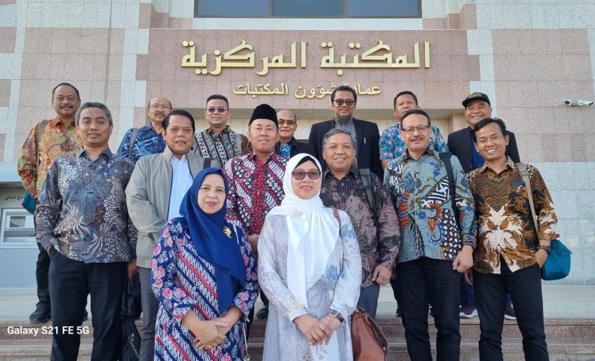 Perkuat Internasionalisasi dan Mutu Akademik, Unesa Gandeng Universitas Islam Madinah