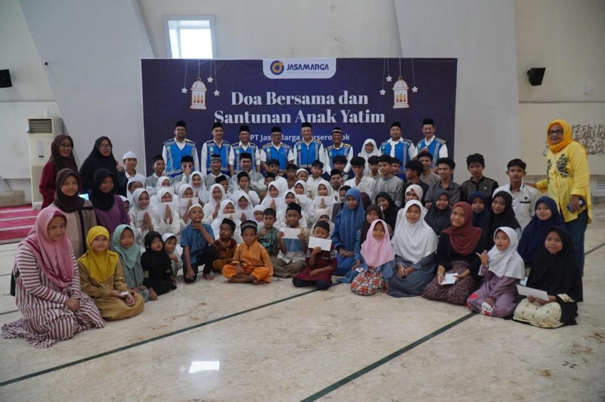 Bersyukur Pelayanan Idul Fitri Lancar, Jasa Marga Gelar Doa Bersama dan Santunan Anak Yatim