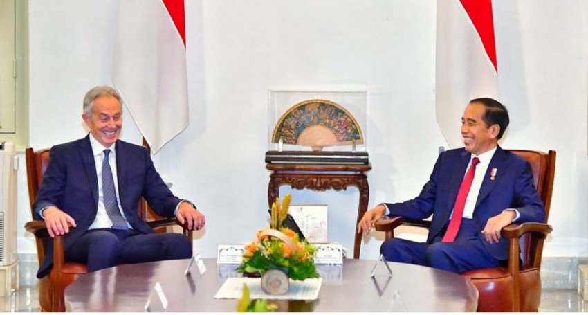 Presiden Jokowi Bertemu Tony Blair, Bahas Investasi Energi dan Percepatan Transformasi Digital