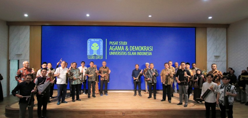 UII Luncurkan Pusat Studi Agama dan Demokrasi