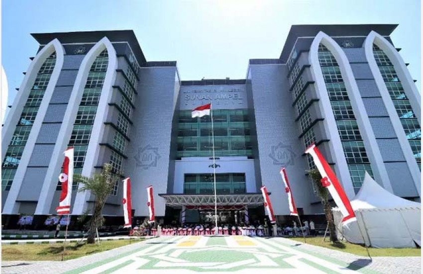 Enam Mahasiswa Fisip UINSA Siap Berangkat KKN ke Thailand