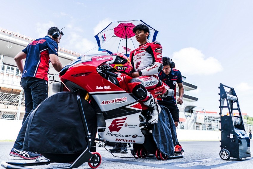Pebalap Fadillah Arbi Siap Hadapi Kejuaraan Dunia Junior Moto3 di Portugal