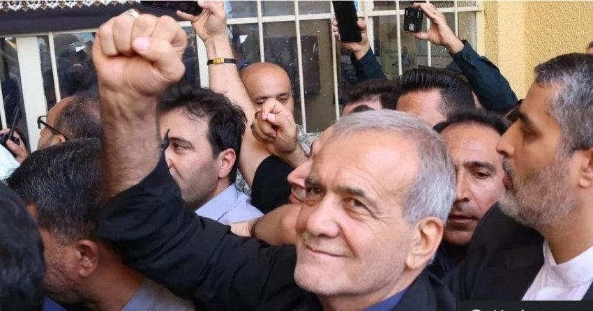 Pezeshkian, Tokoh Moderat Terpilih Presiden Iran, Anak Muda Sambut Gembira