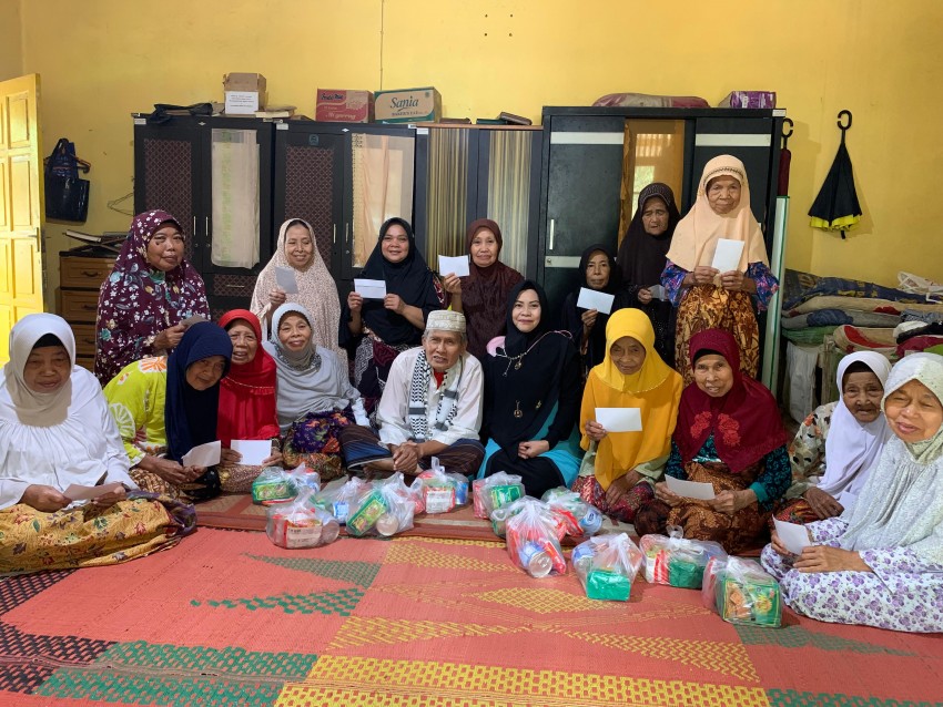 Cerita Haru 4 Dekade Pondok Umul Mukminin dengan Santri Lansianya