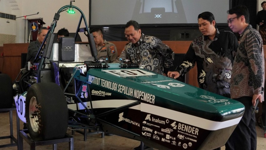Tim Anargya ITS Luncurkan Mobil Terbaru, Siap Ukir Prestasi di Jepang
